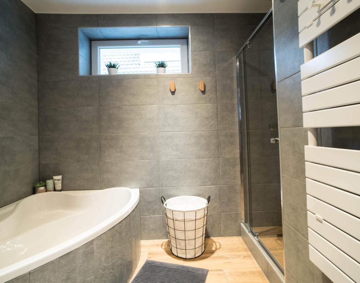 Pintes 38 Apartment ดูเนาวิวาโรส ภายนอก รูปภาพ