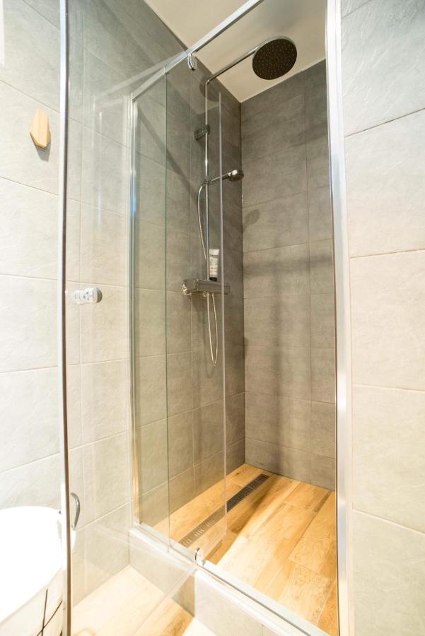 Pintes 38 Apartment ดูเนาวิวาโรส ภายนอก รูปภาพ