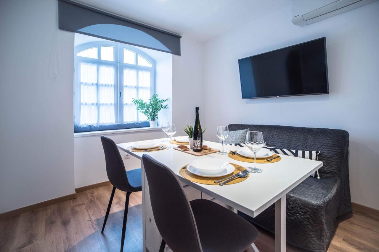 Pintes 38 Apartment ดูเนาวิวาโรส ภายนอก รูปภาพ